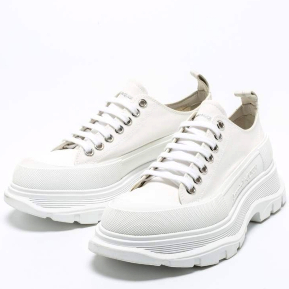 Alexander McQueen men's casual shoes in white canvas and rubber outsole size 42